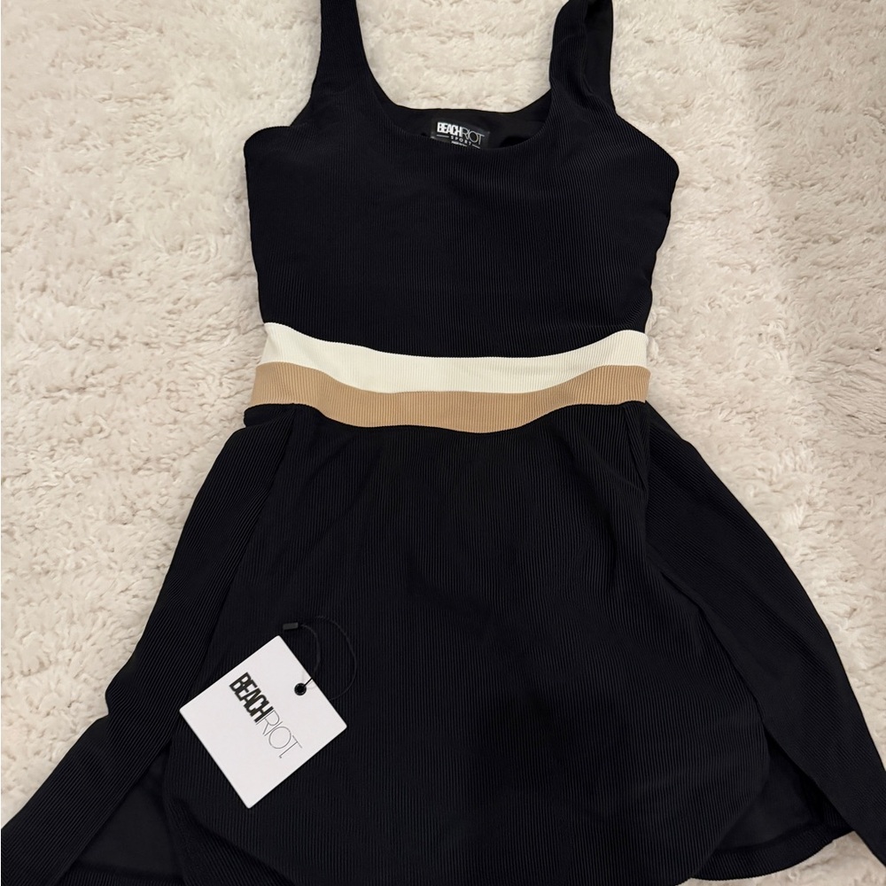 Remi Dress Sandshell Colorblock